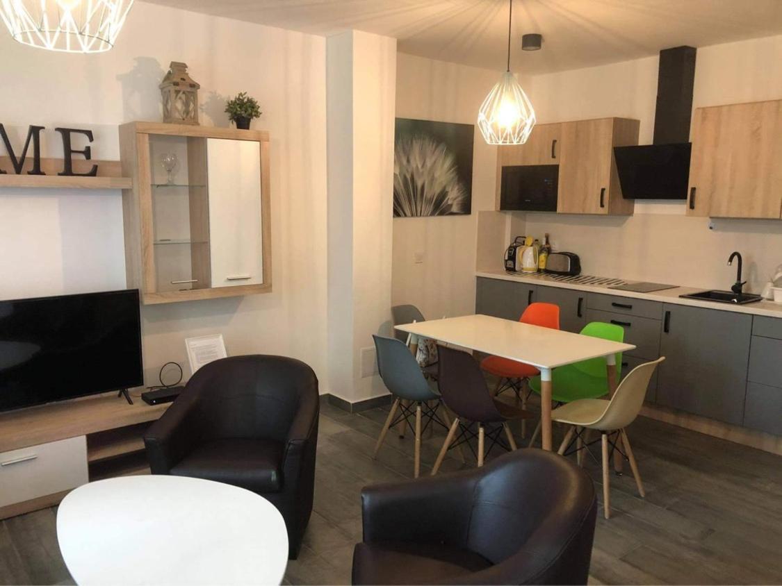Lido Nappali + 3 Halo Apartman Balatonlelle Ngoại thất bức ảnh